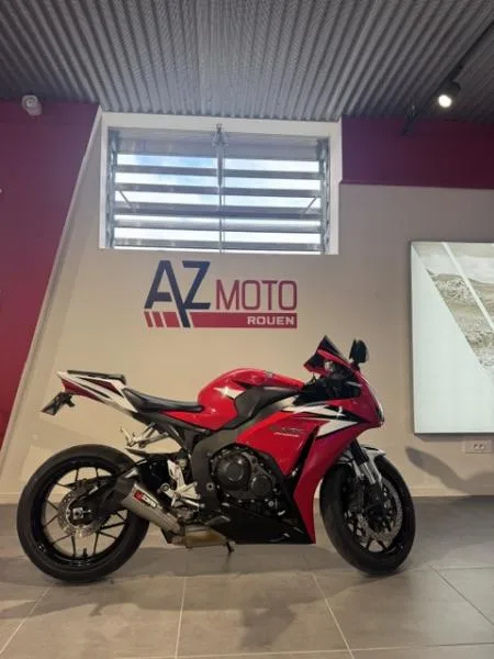 CBR 1000 RR FIREBLADE