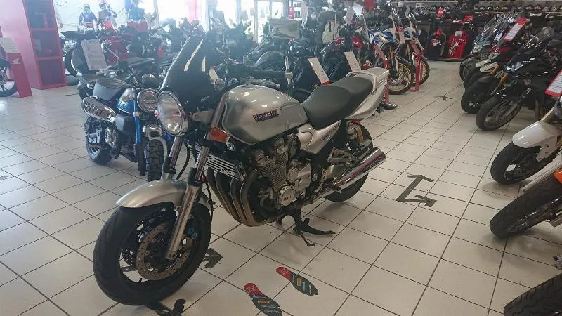 XJR 1300