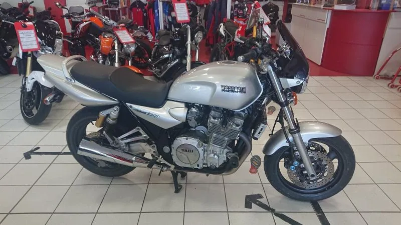 XJR 1300
