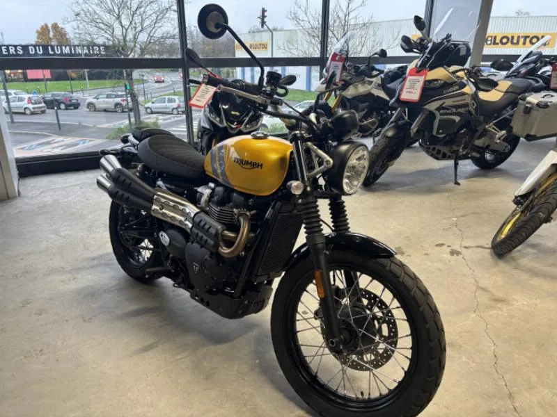 SCRAMBLER 900