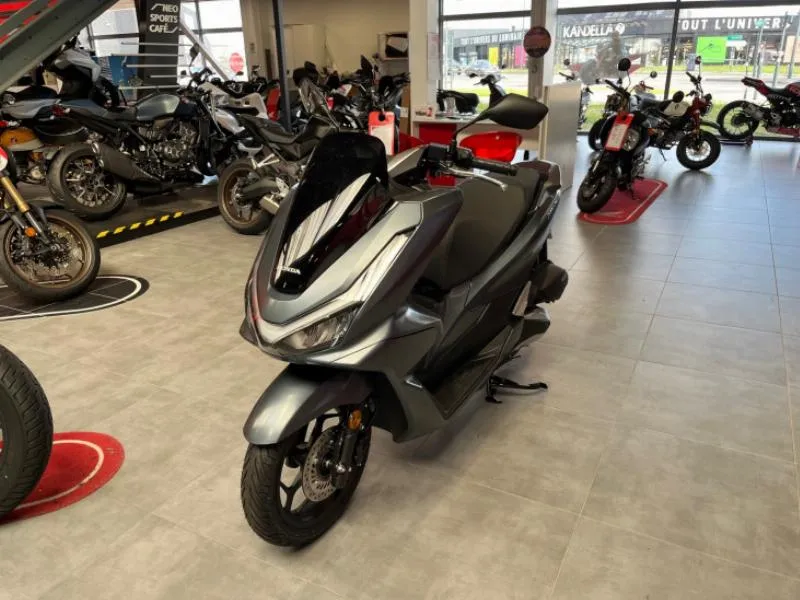 PCX 125