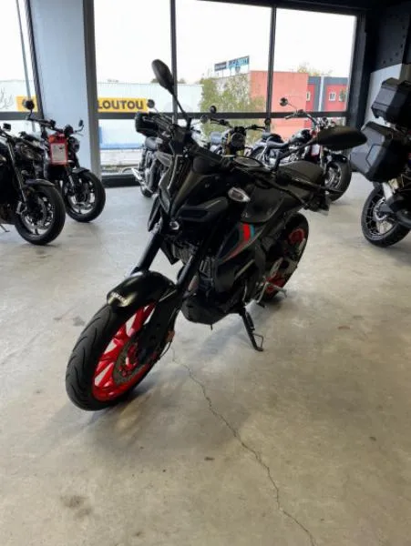 MT 125