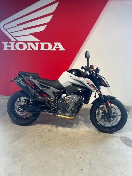 790 DUKE ABS