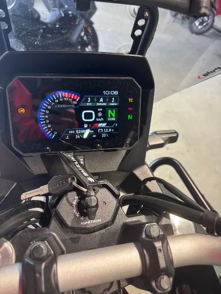 VSTROM 800DE