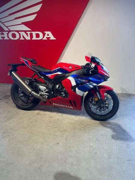 CBR 1000 RR FIREBLADE