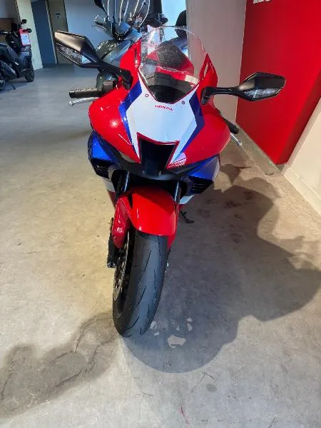 CBR 1000 RR FIREBLADE