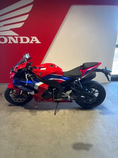 CBR 1000 RR FIREBLADE