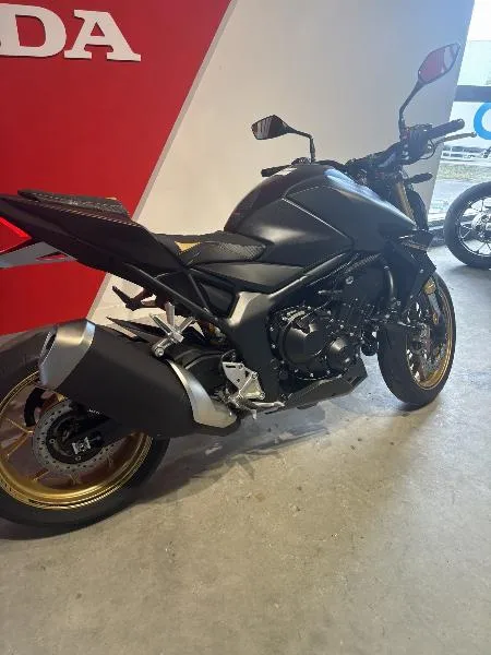 CB 1000 Hornet SP