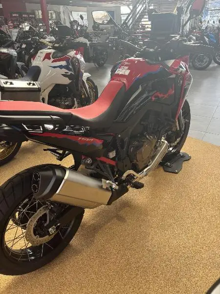 CRF 1100  L AFRICA TWIN