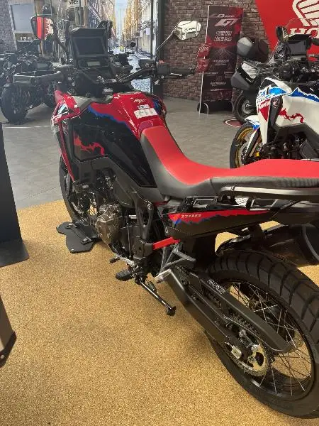 CRF 1100  L AFRICA TWIN