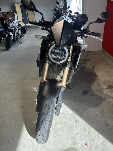 CB 650 R