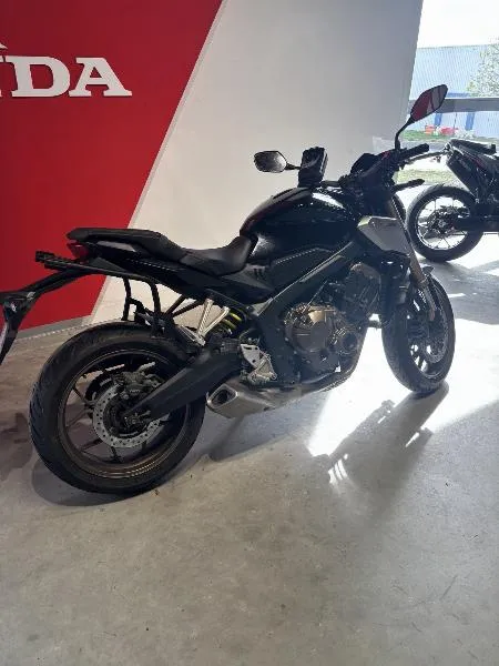 CB 650 R