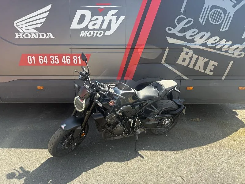 CB 1000 R