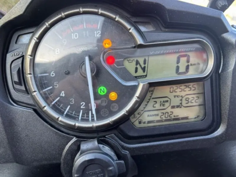 DL VSTROM 1000
