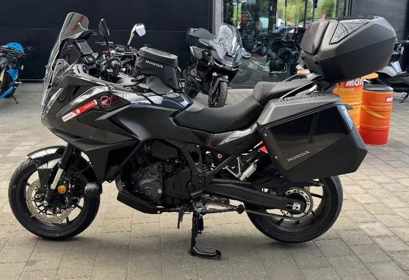 NT 1100 DCT