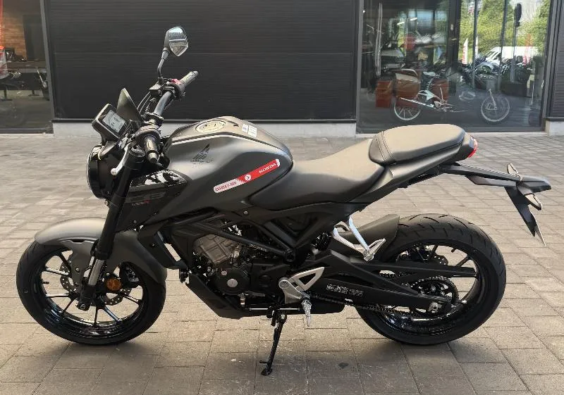 CB 125