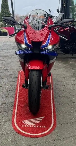 CBR 1000 RR FIREBLADE  HRC