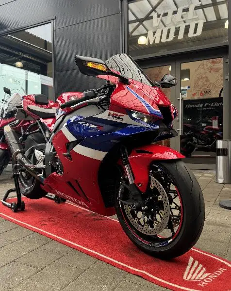 CBR 1000 RR FIREBLADE  HRC