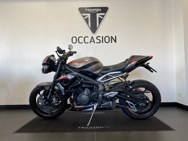 STREET TRIPLE 765 RS