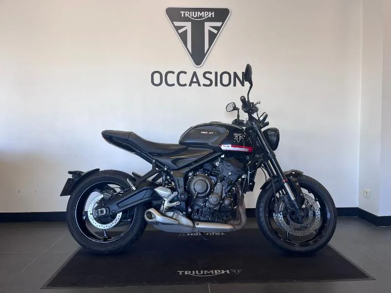 TRIDENT 660