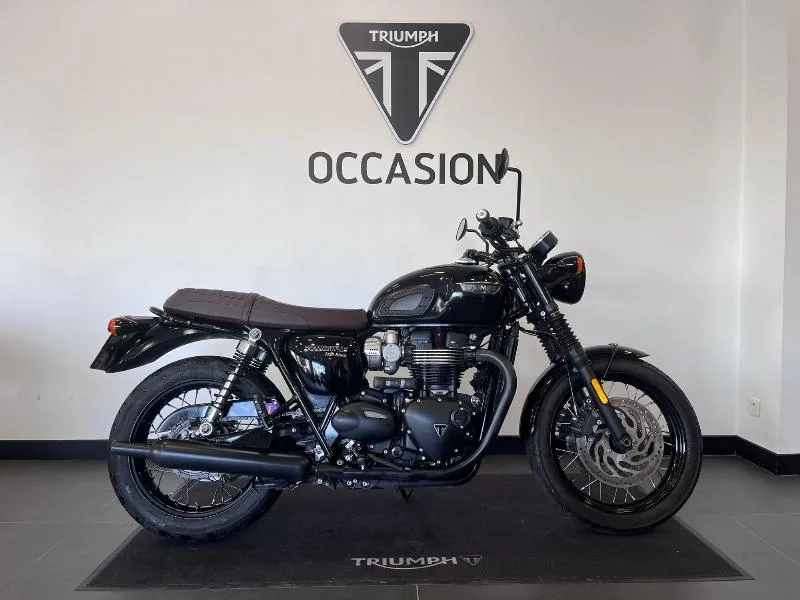 Bonneville T120 Black