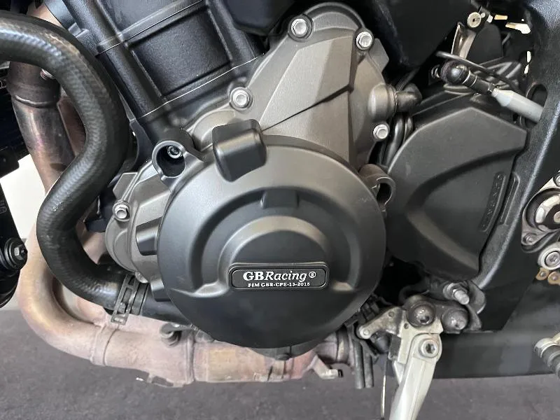 STREET TRIPLE 660 S