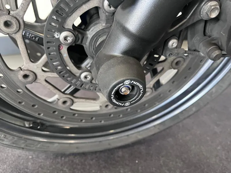 STREET TRIPLE 660 S
