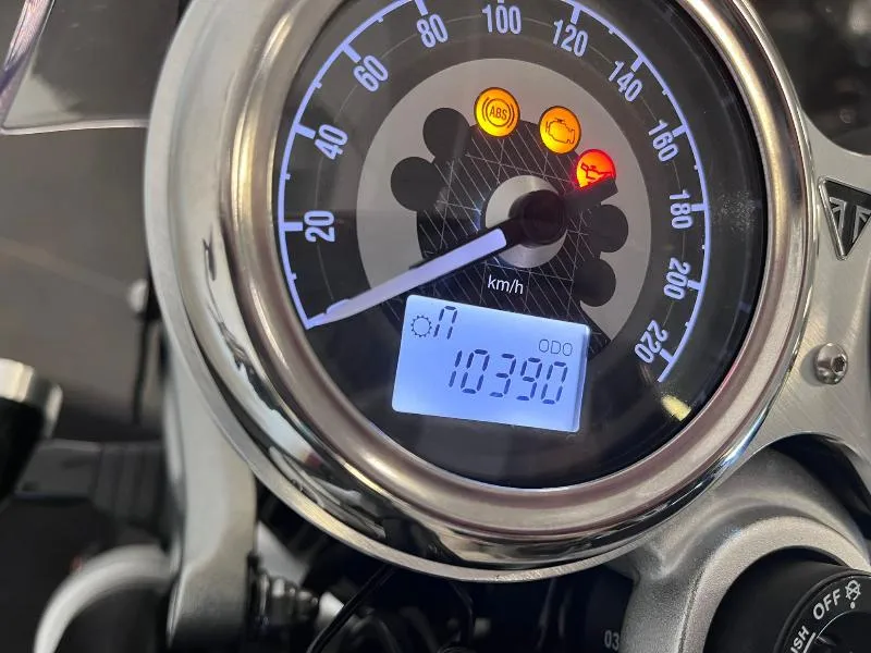 SPEED TWIN 1200