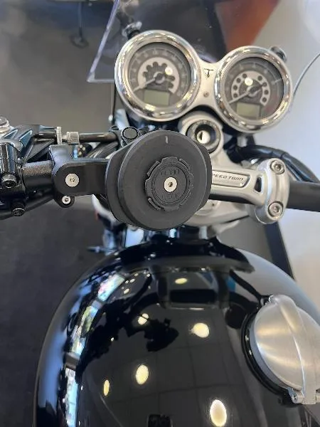 SPEED TWIN 1200