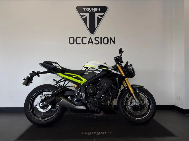 DAYTONA 765 Moto 2