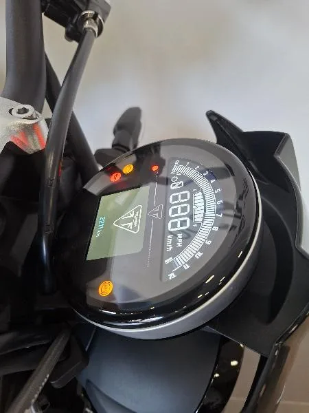 TRIDENT 800