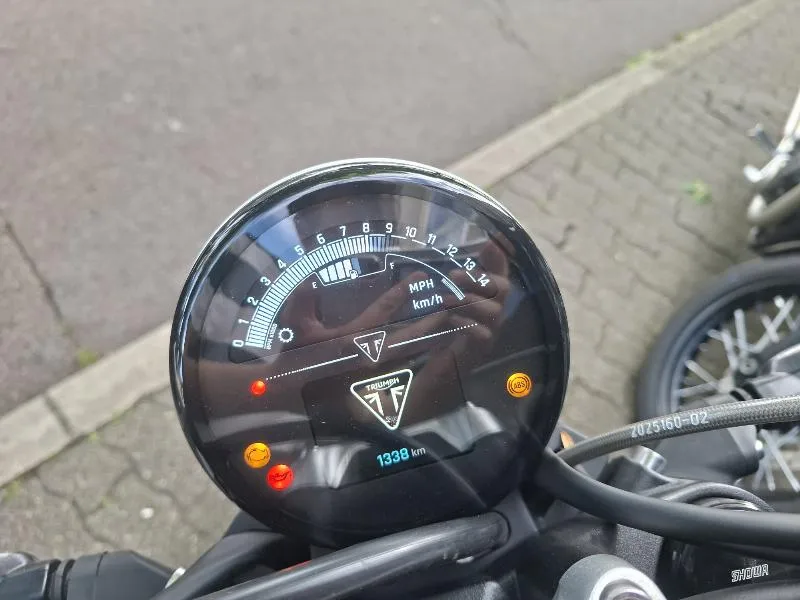 TRIDENT 660