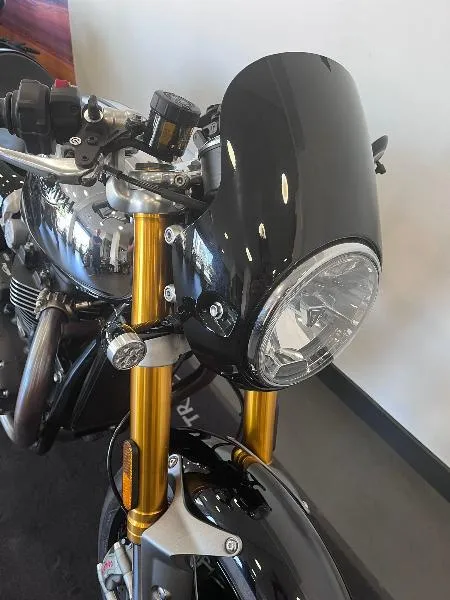 THRUXTON 1200 RS