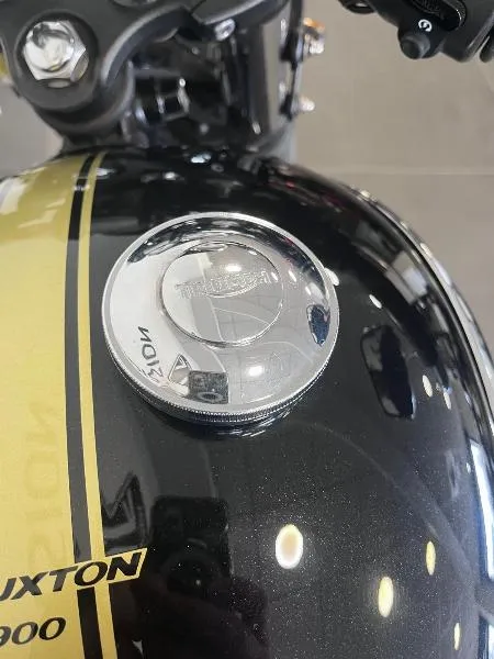 THRUXTON 900 EFI