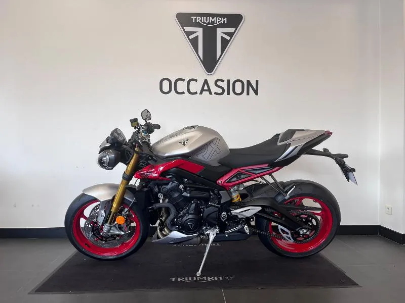 STREET TRIPLE 765 RX
