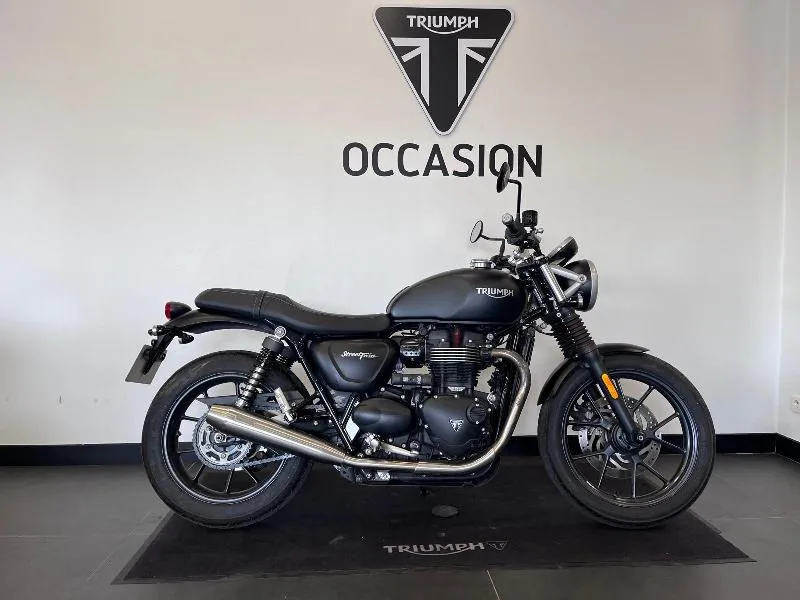 STREET TWIN  900