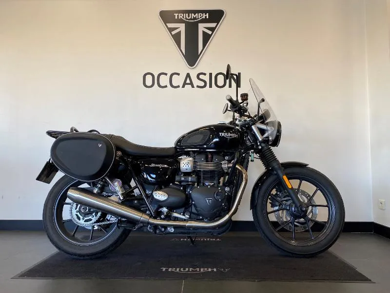 STREET TWIN  900