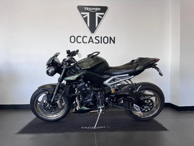 STREET TRIPLE 765 RS