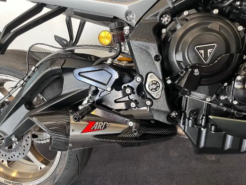 STREET TRIPLE 765 RS