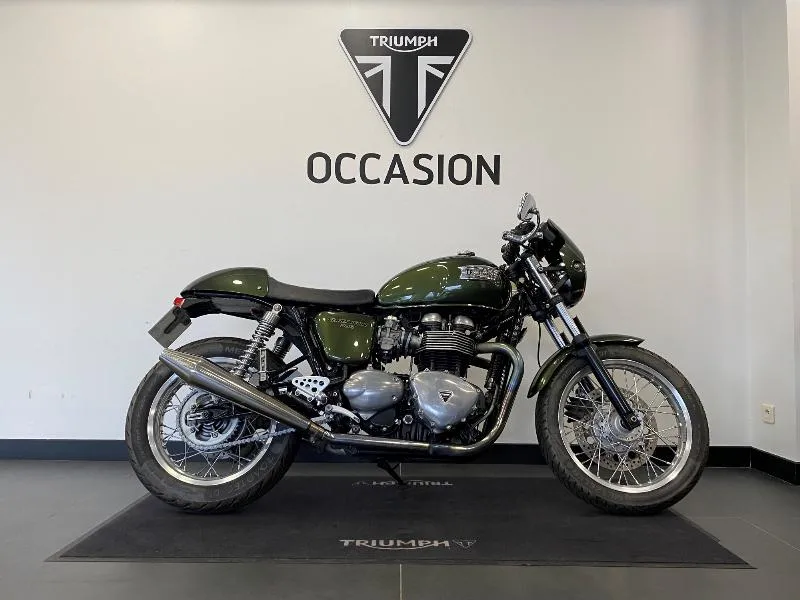 THRUXTON 900
