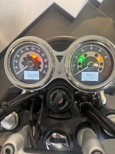 SPEED TWIN 1200