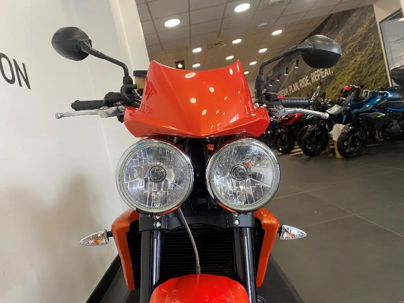 SPEED TRIPLE 1050