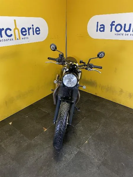 STREET TWIN  900