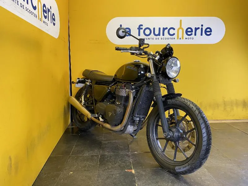 STREET TWIN  900