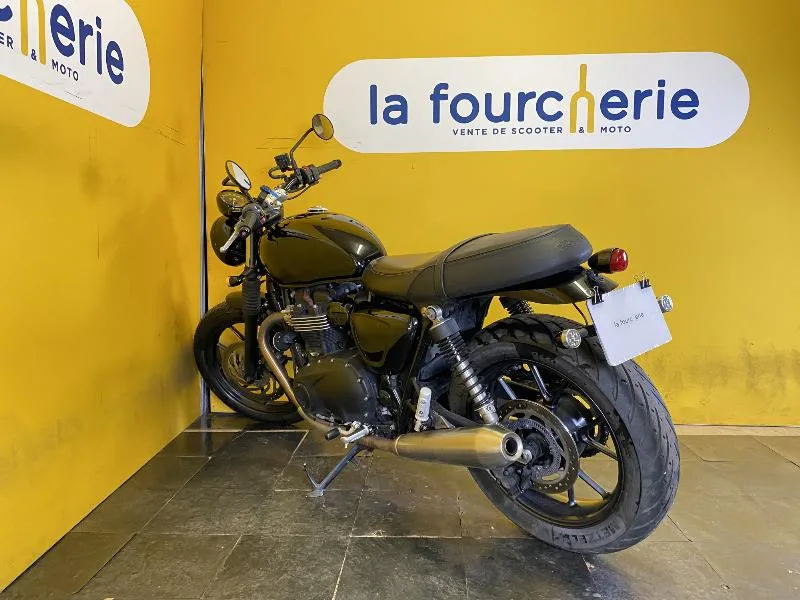 STREET TWIN  900