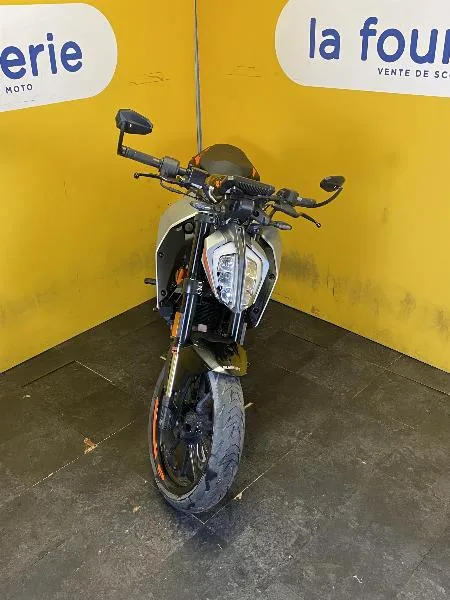 125 DUKE ABS