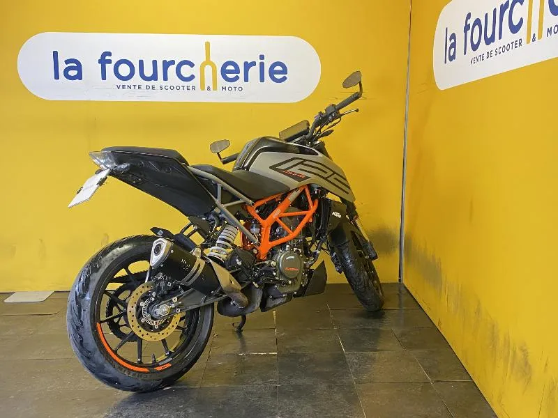 125 DUKE ABS