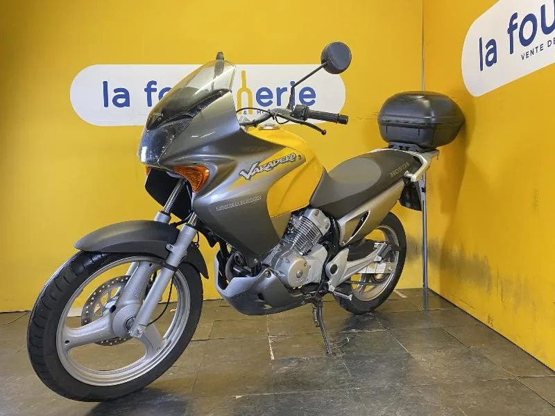 VARADERO 125 2004