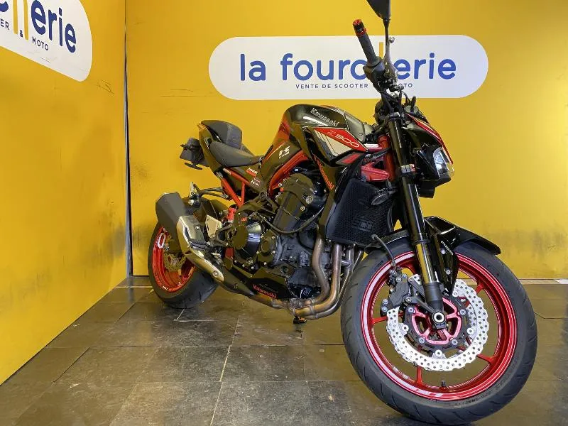 Z 900