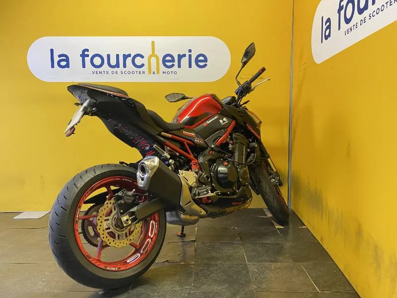 Z 900